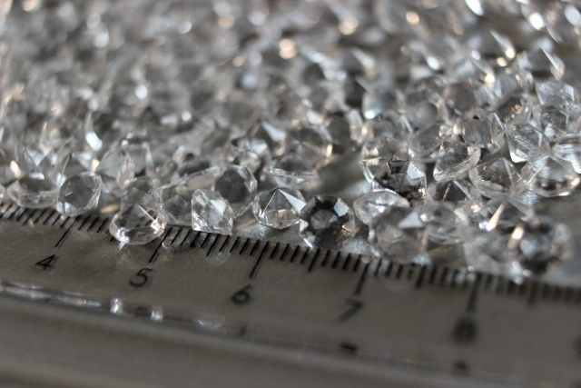 Diamanty křišťálové (5,3 mm 20 gramů)