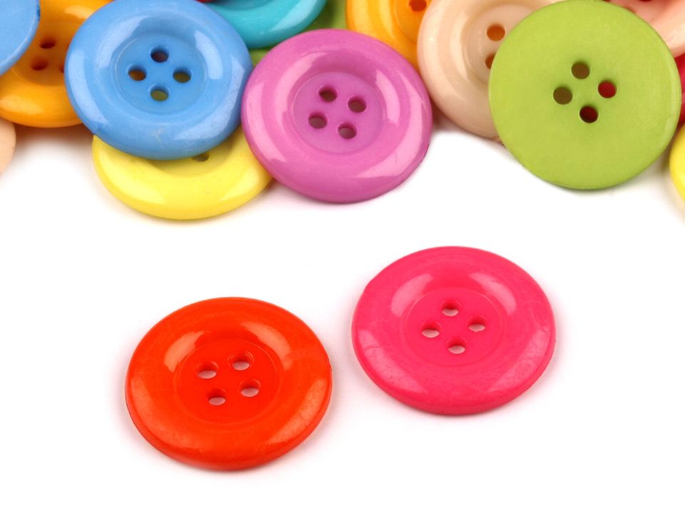 Barevné knoflíky vhodné na vhazování i tvoření 25,5 mm (12 kusů)